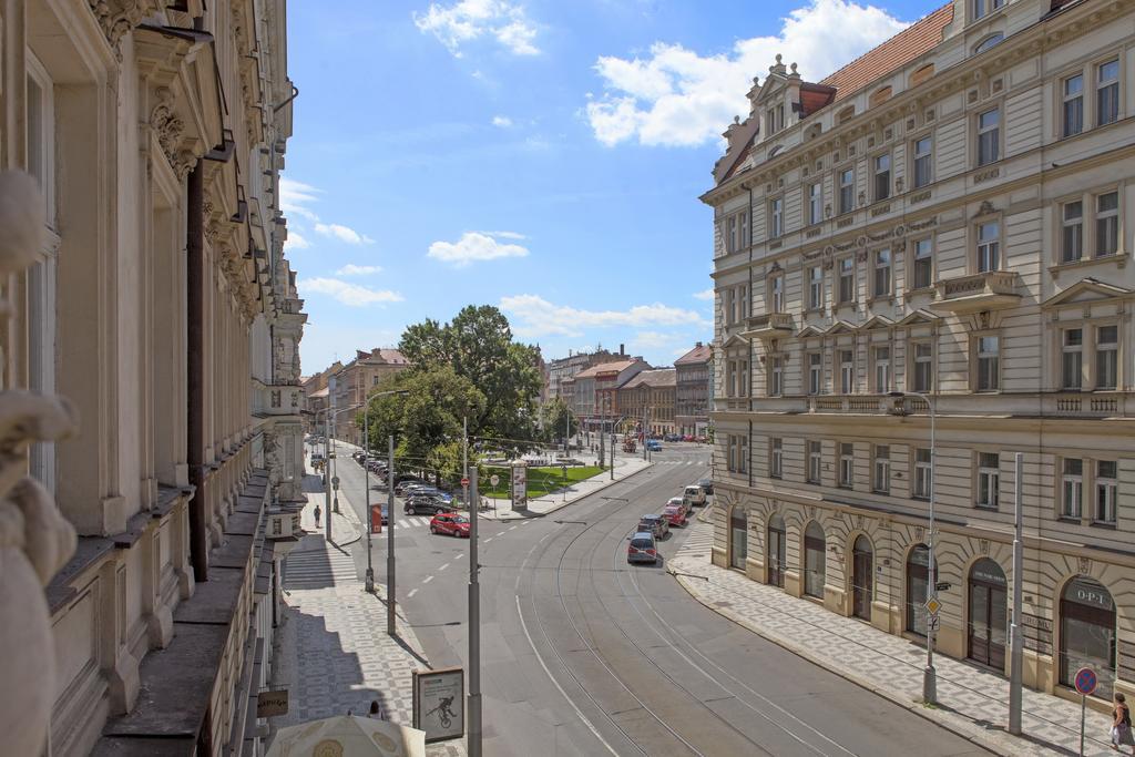 Hotel Atos Прага Экстерьер фото